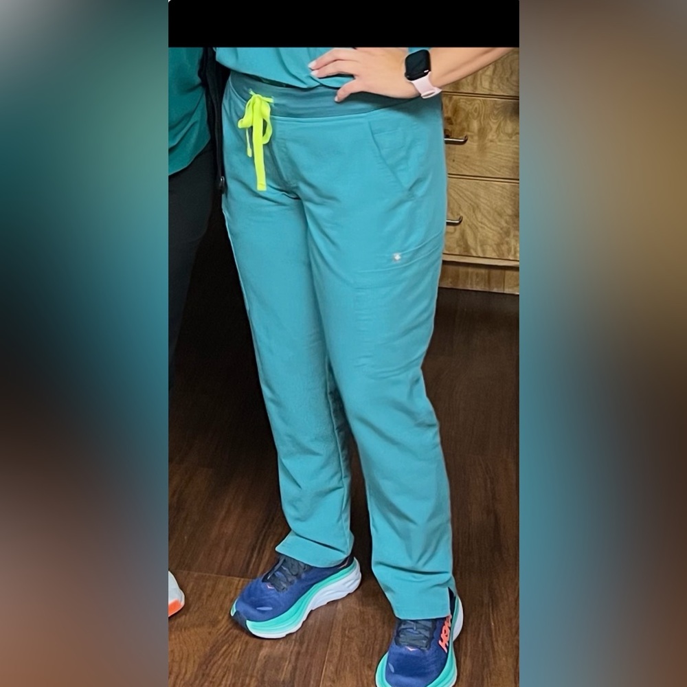 Figs Teal Scrub Pants and top